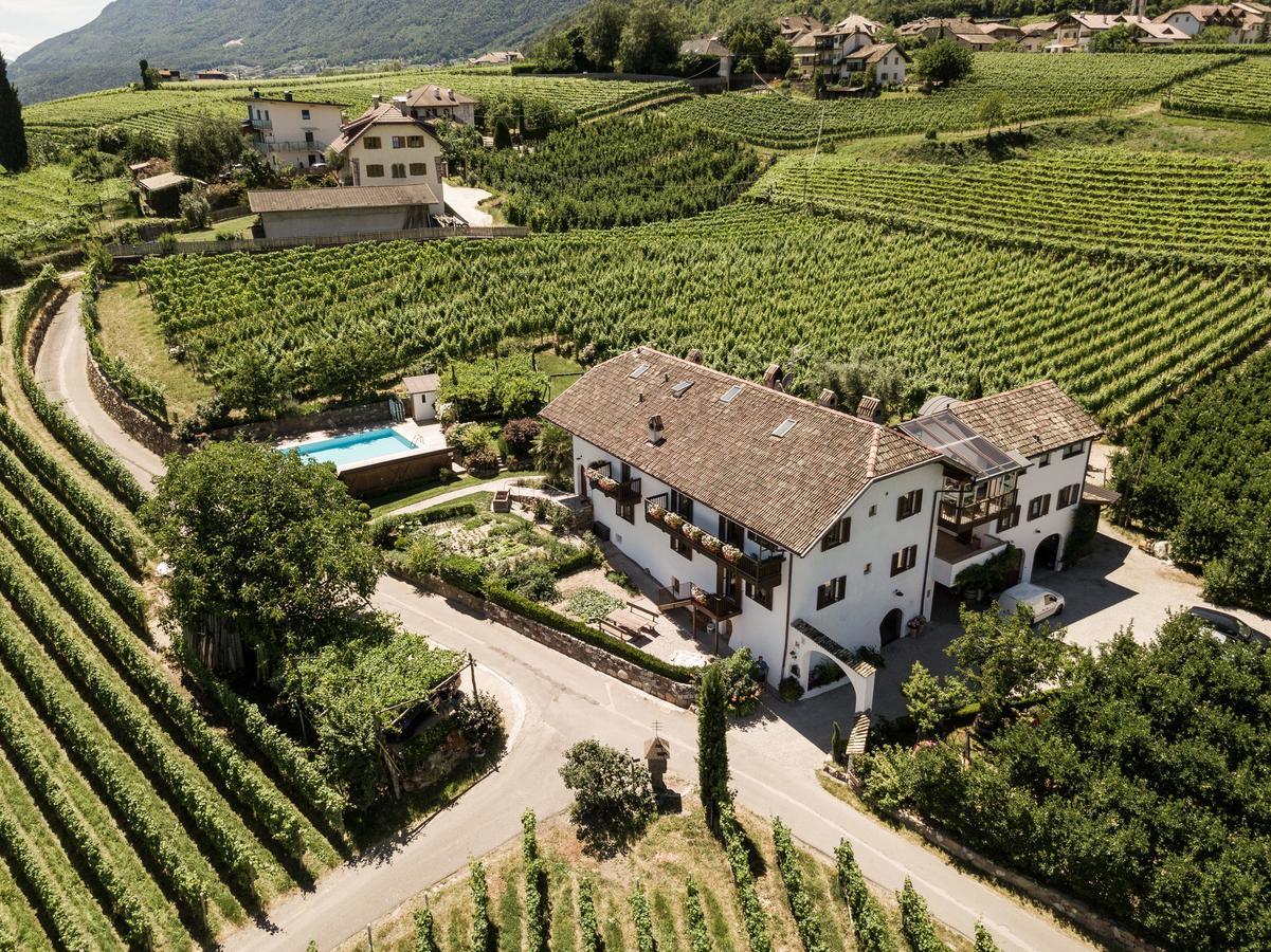 Weingut Weidlhof - Suite & Breakfast - Vacation For Wine Lovers Caldaro Εξωτερικό φωτογραφία
